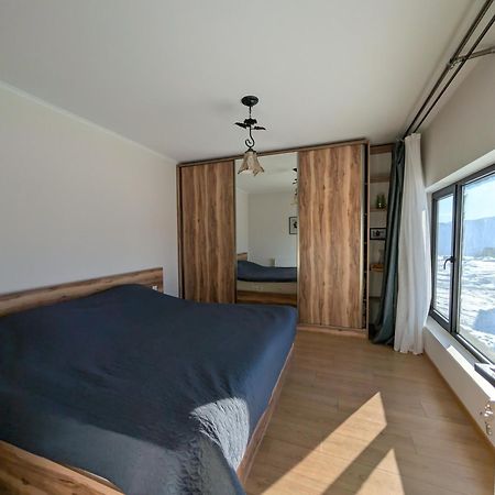 Rezi'S Apartment Vista กูเดาริ ภายนอก รูปภาพ