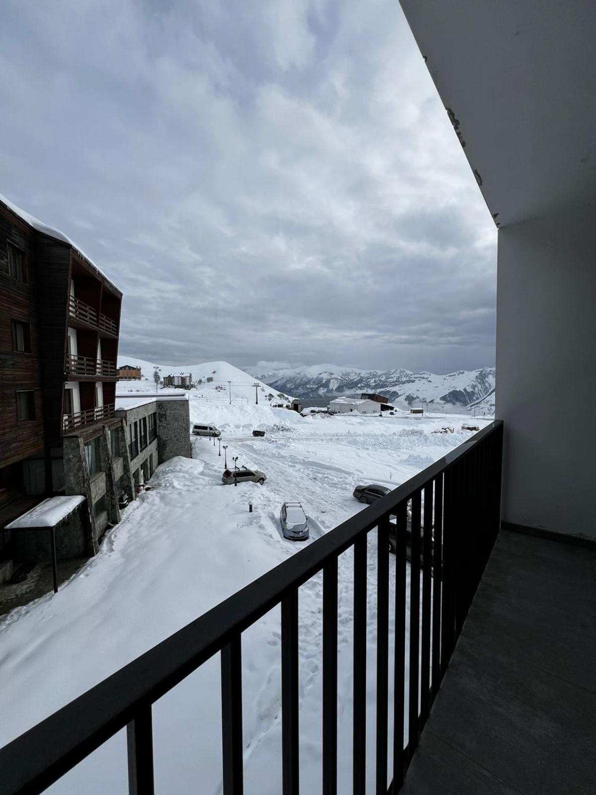 Rezi'S Apartment Vista กูเดาริ ภายนอก รูปภาพ