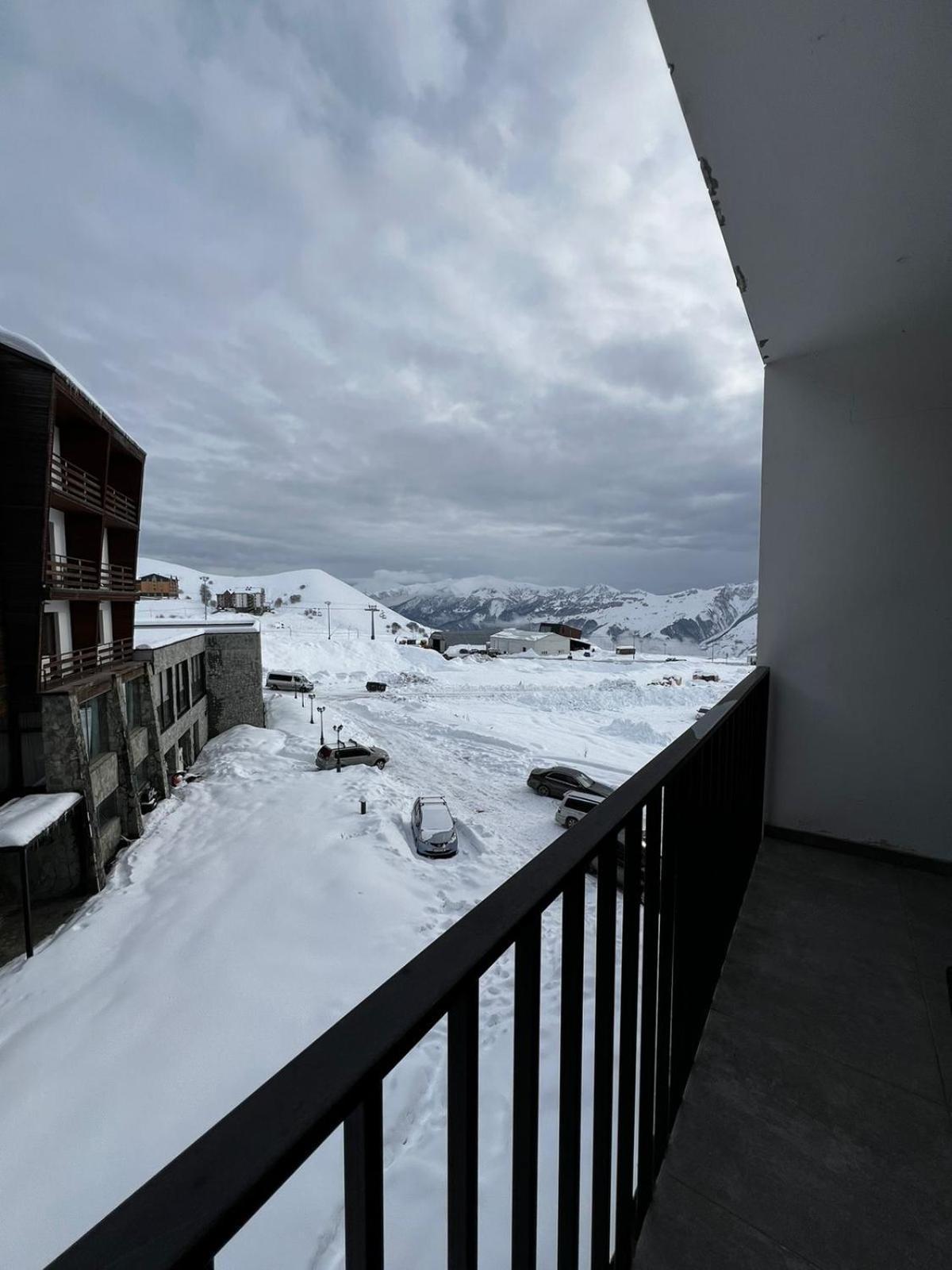 Rezi'S Apartment Vista กูเดาริ ภายนอก รูปภาพ