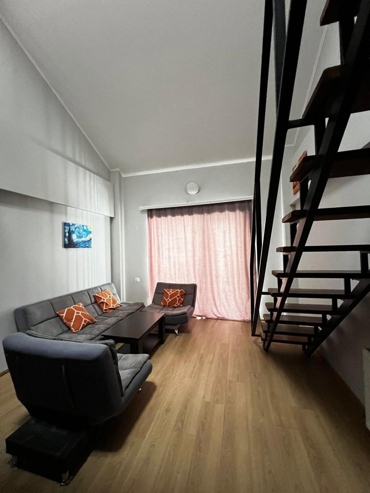 Rezi'S Apartment Vista กูเดาริ ภายนอก รูปภาพ