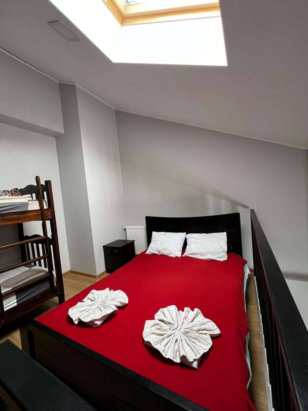 Rezi'S Apartment Vista กูเดาริ ภายนอก รูปภาพ
