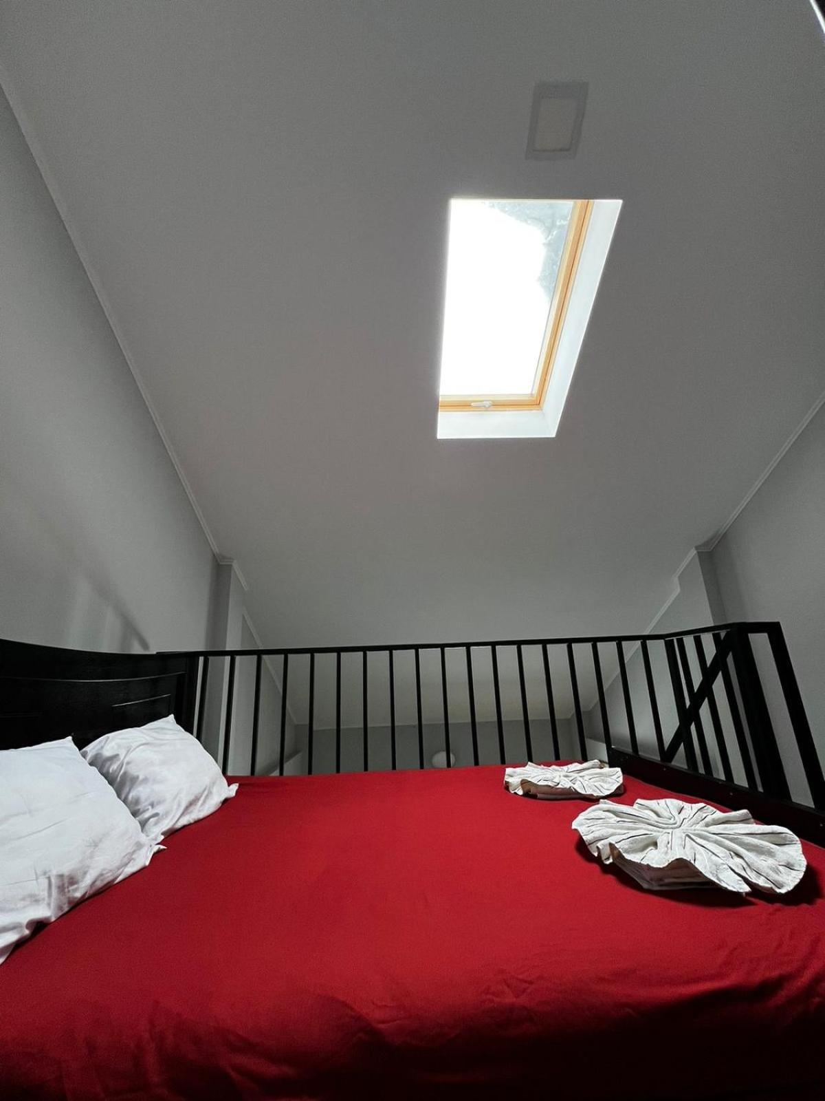 Rezi'S Apartment Vista กูเดาริ ภายนอก รูปภาพ