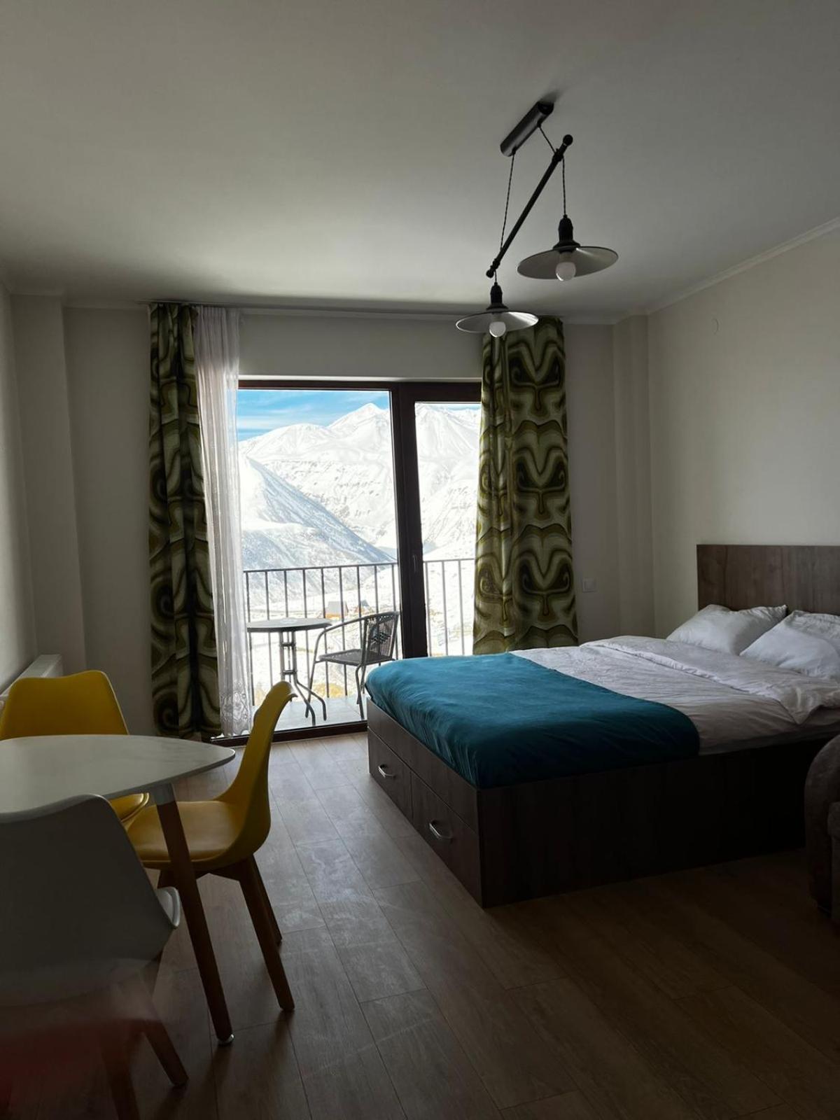 Rezi'S Apartment Vista กูเดาริ ภายนอก รูปภาพ