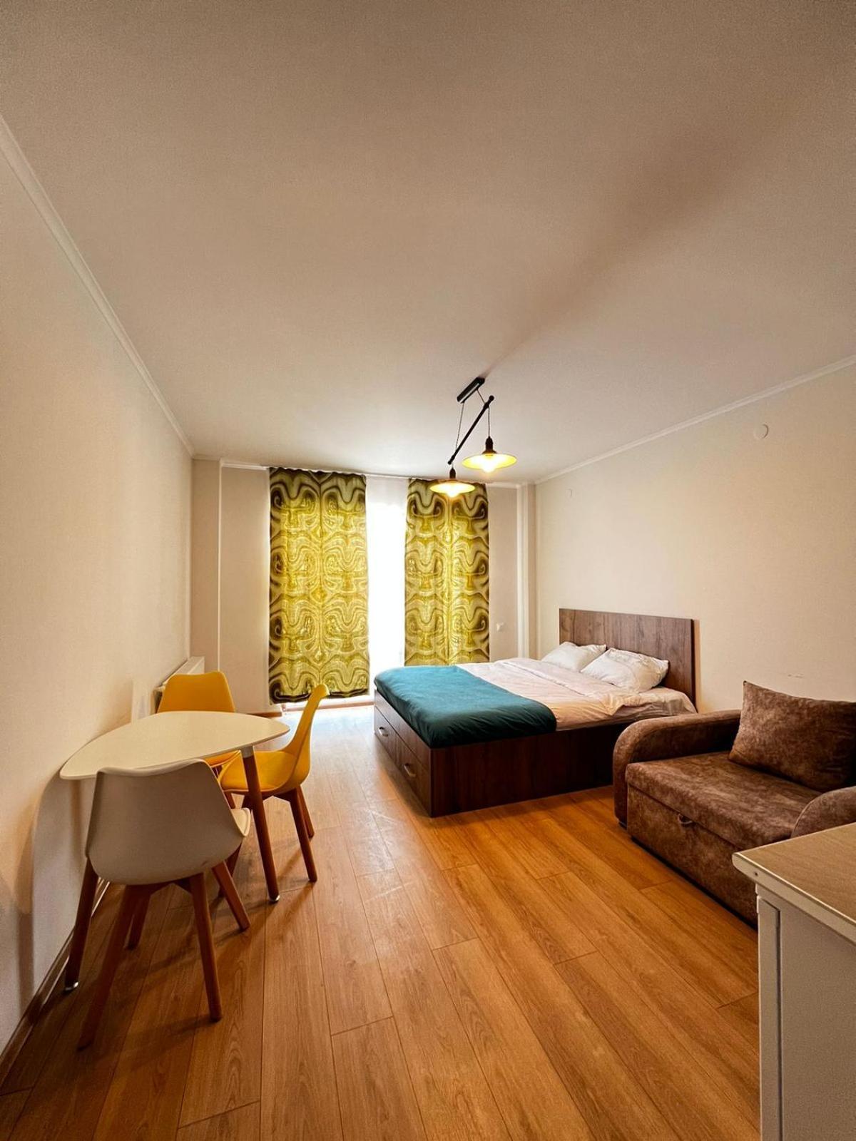 Rezi'S Apartment Vista กูเดาริ ภายนอก รูปภาพ