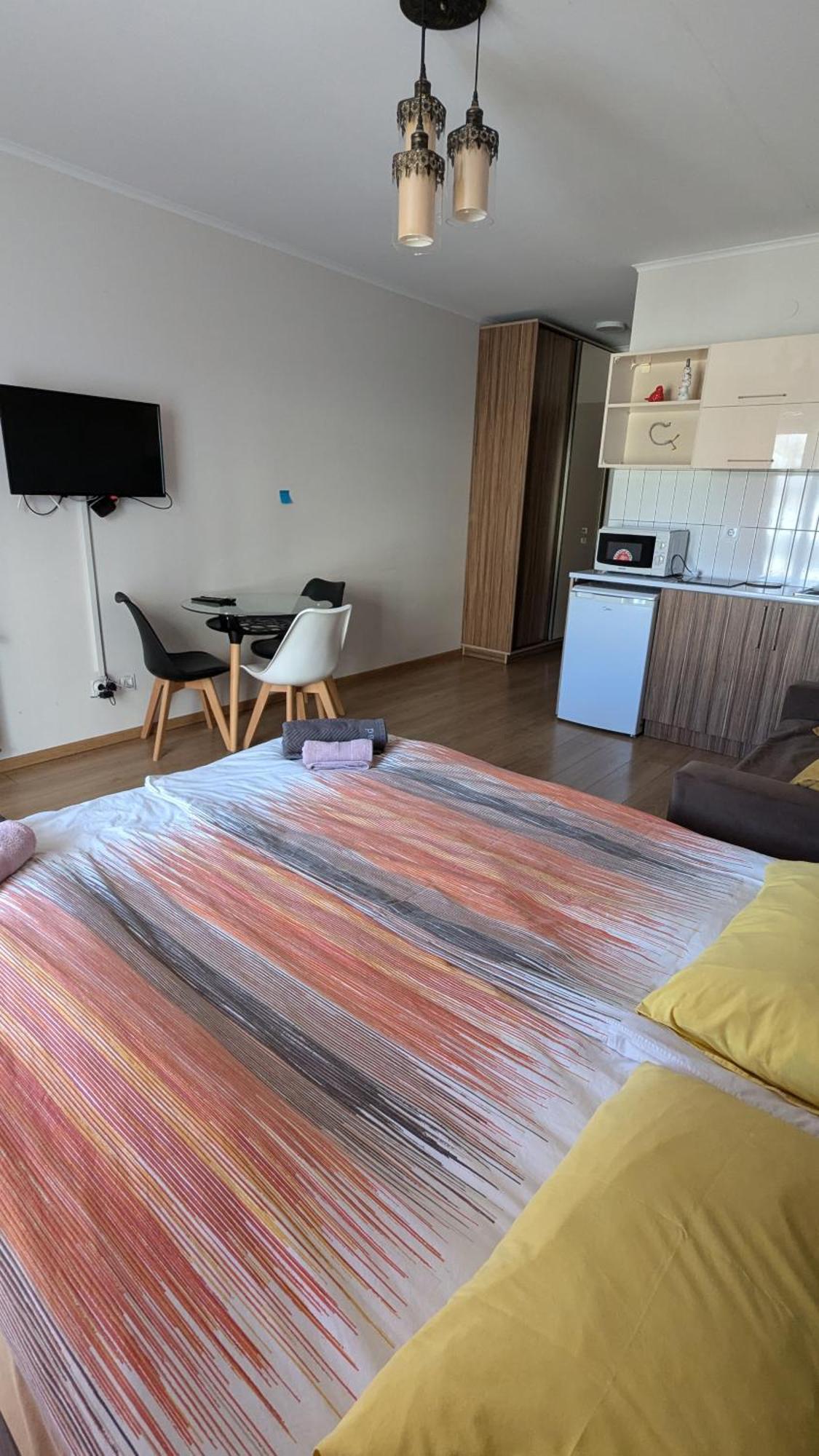Rezi'S Apartment Vista กูเดาริ ภายนอก รูปภาพ