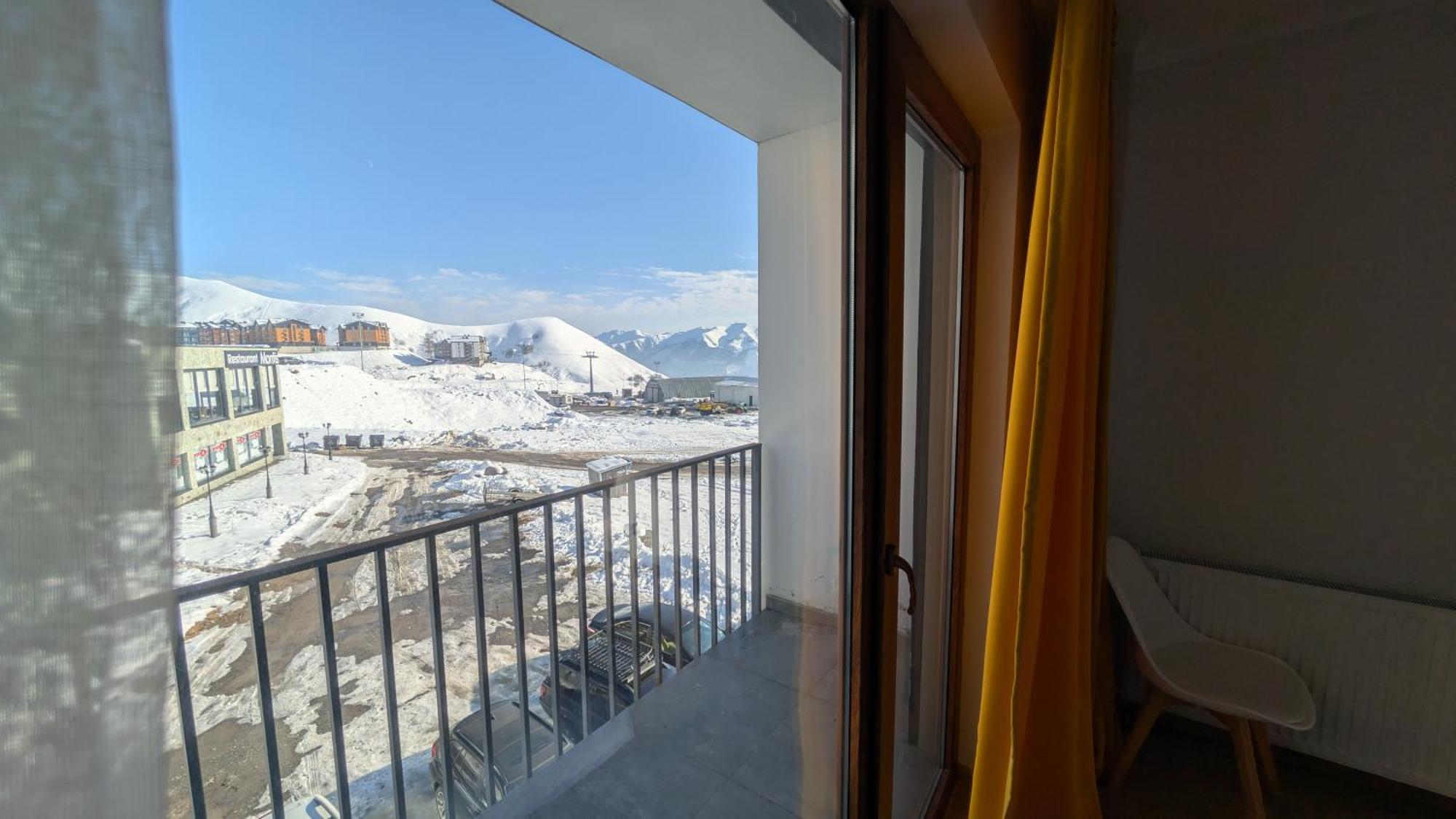 Rezi'S Apartment Vista กูเดาริ ภายนอก รูปภาพ