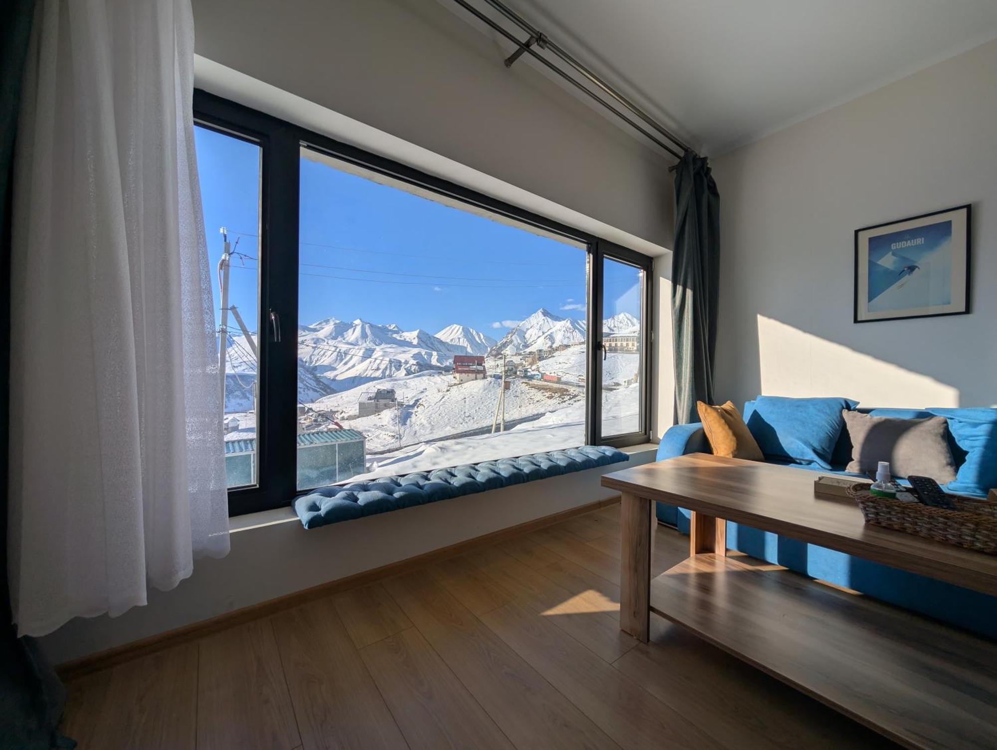 Rezi'S Apartment Vista กูเดาริ ภายนอก รูปภาพ