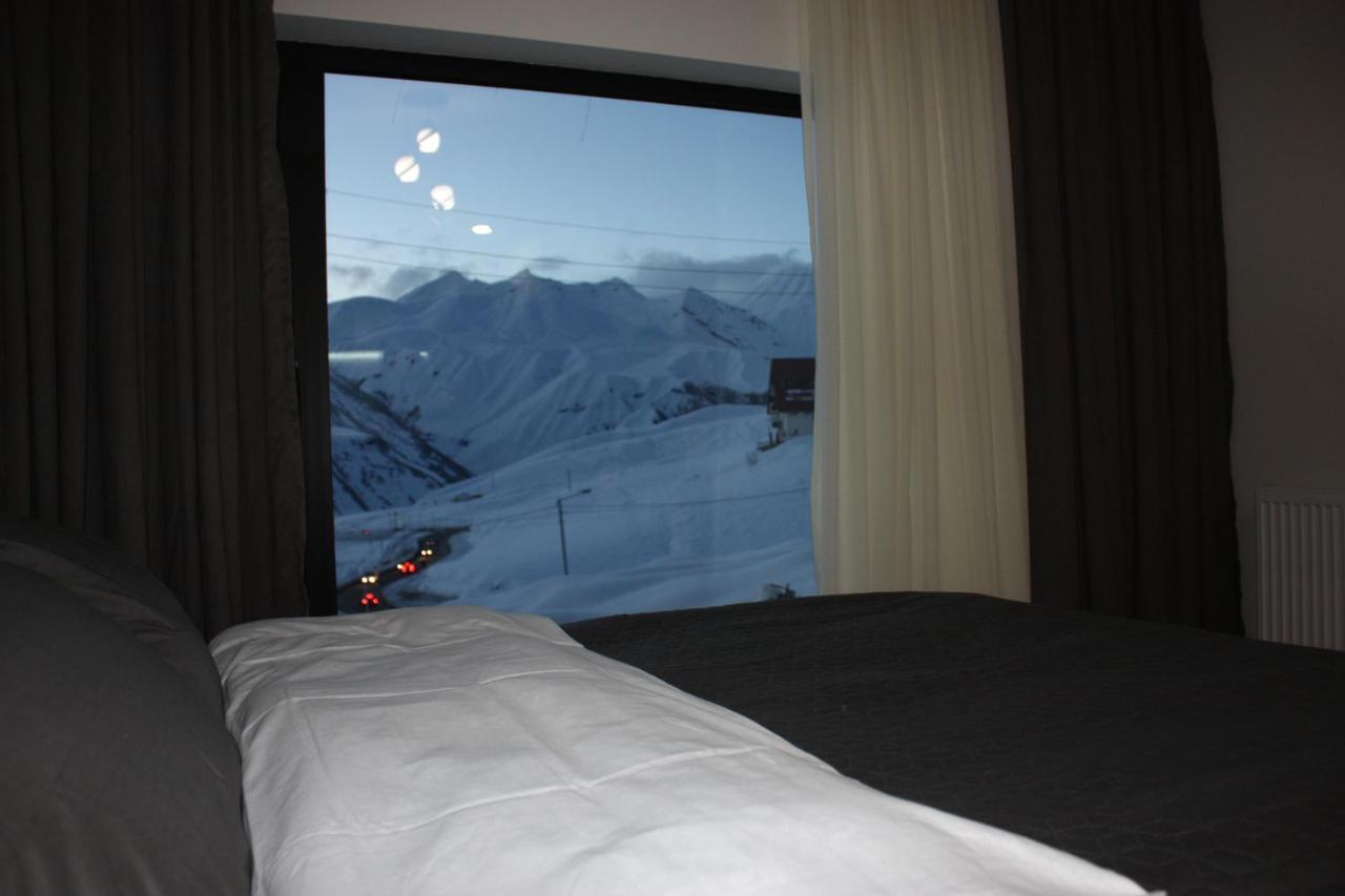 Rezi'S Apartment Vista กูเดาริ ภายนอก รูปภาพ